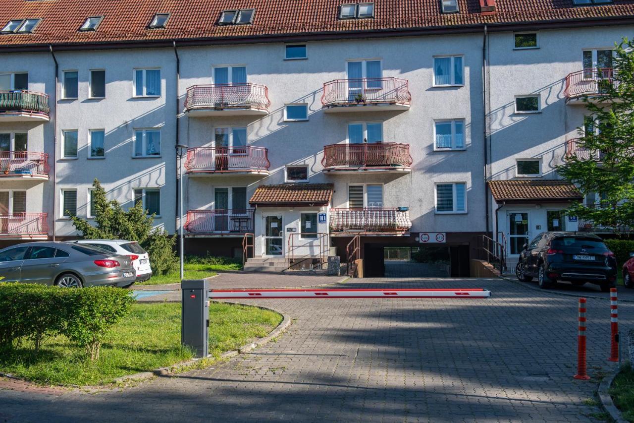 Apartament Wakacyjny Z Klimatyzacja Kołobrzeg Exterior foto