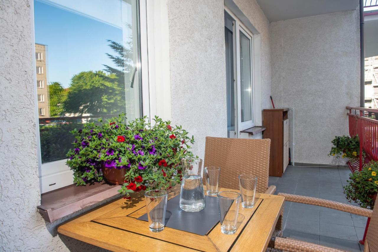 Apartament Wakacyjny Z Klimatyzacja Kołobrzeg Exterior foto